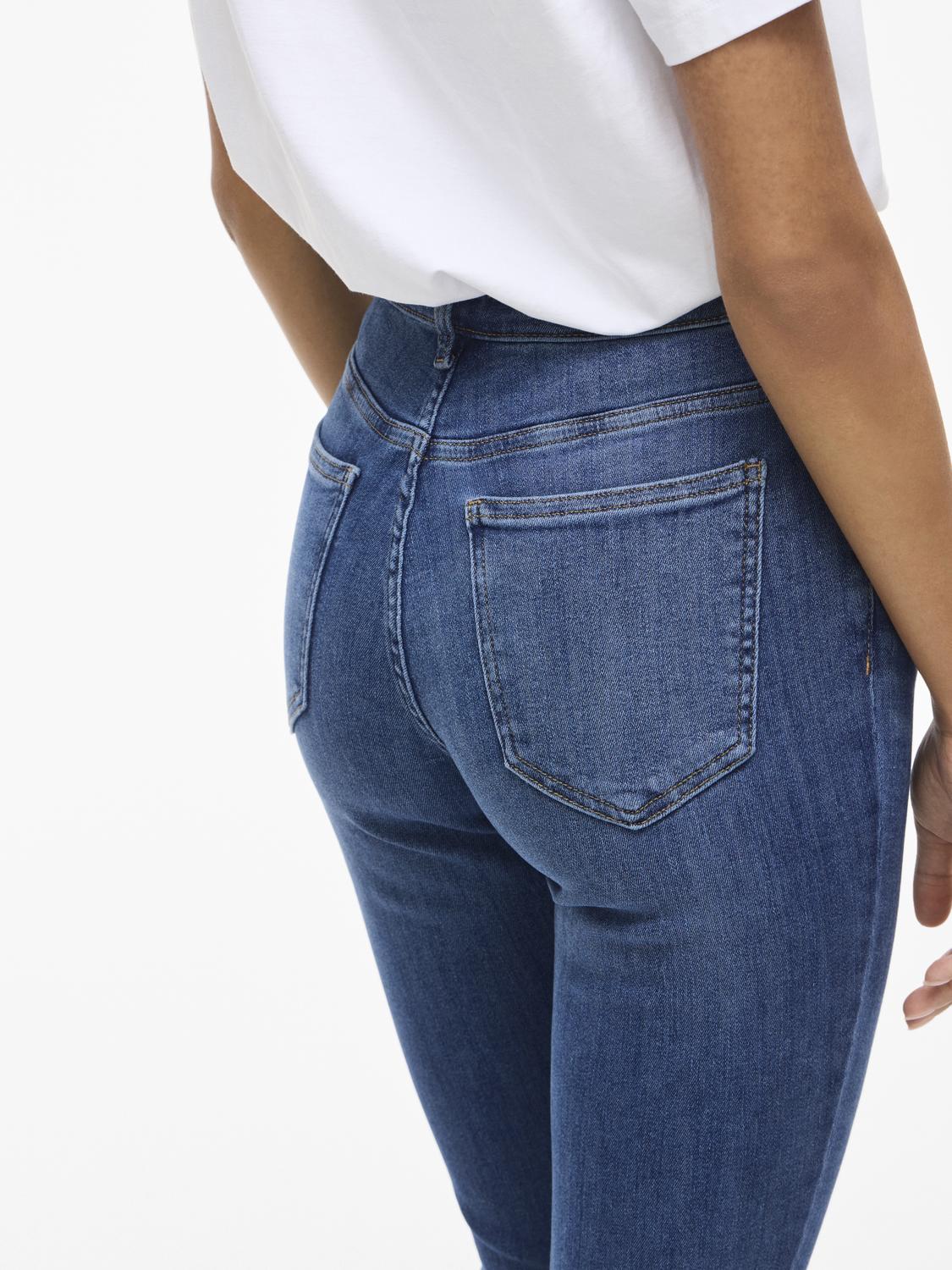 model_shot-detail